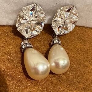 Clear Crystal  Pedal Top Earrings w Drop Pearl & Rondel accents Silver Crystal